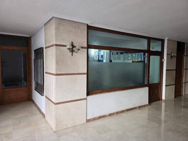 Local Comercial en alquiler en Torredonjimeno, Andalucía