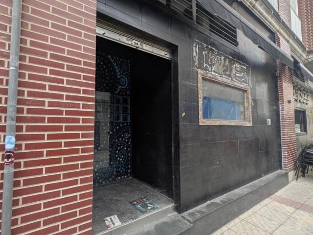 Local Comercial en alquiler en Campuzano, Torrelavega