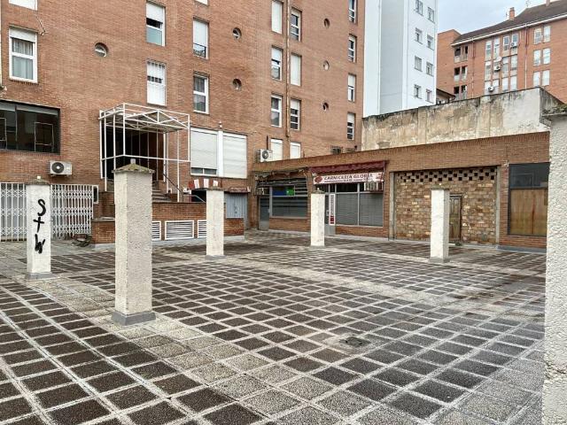 Local Comercial en alquiler en Tudela, Navarra