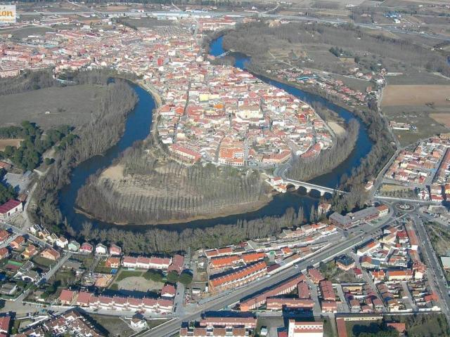 Local Comercial en alquiler en Tudela De Duero, Castilla y León