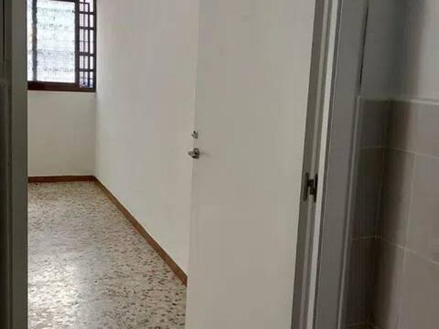 Local Comercial en alquiler en Utrera, Andalucía
