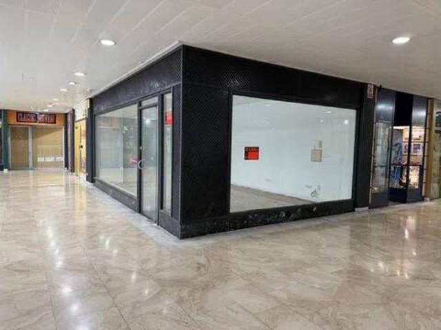 Local Comercial en alquiler en Plaza España, Valladolid