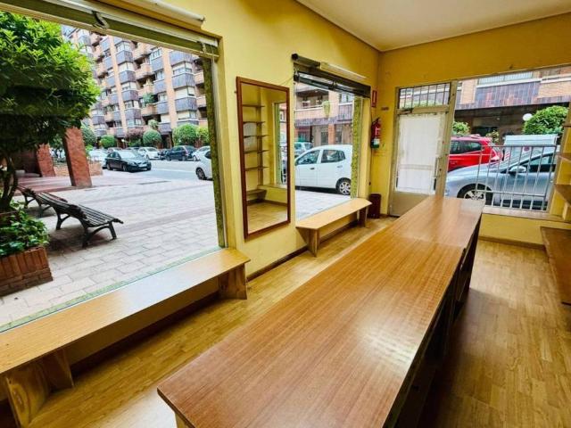 Local Comercial en alquiler en Plaza de Toros, Valladolid