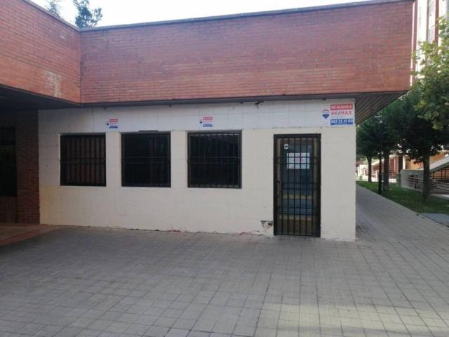 Local Comercial en alquiler en Huerta del Rey, Valladolid