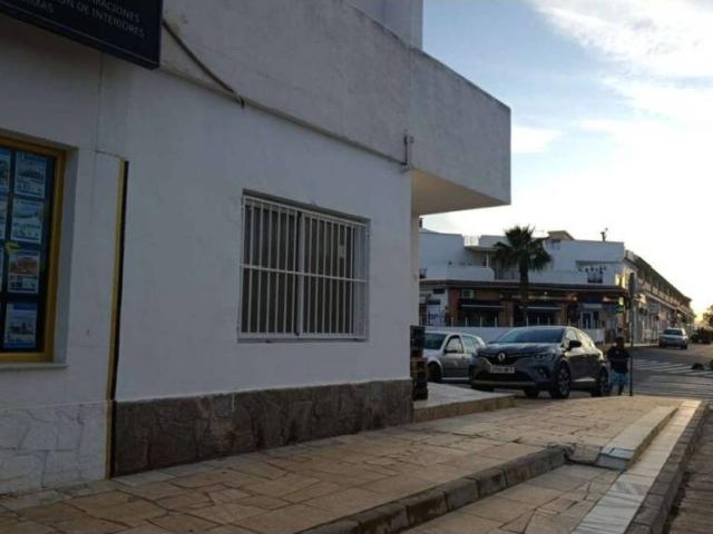 Local Comercial en alquiler en Vera Playa, Vera