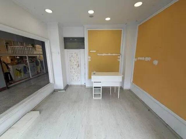 Local Comercial en alquiler en Castrelos, Vigo