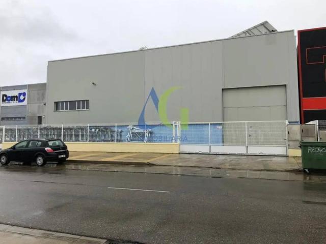 Local Comercial en alquiler en Villadangos Del Páramo, Castilla y León