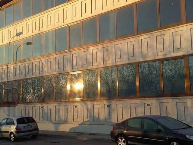 Local Comercial en alquiler en Villamuriel De Cerrato, Castilla y León