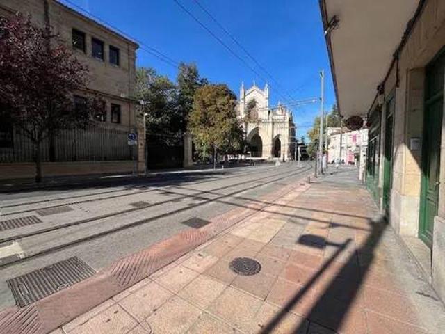 Local Comercial en alquiler en Zabalgunea/Ensanche, Gasteizko kuadrilla