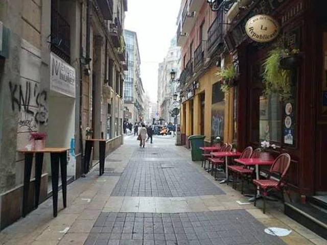 Local Comercial en alquiler en Casco Histórico, Zaragoza