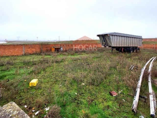Local Comercial en venta en Adanero, Castilla y León