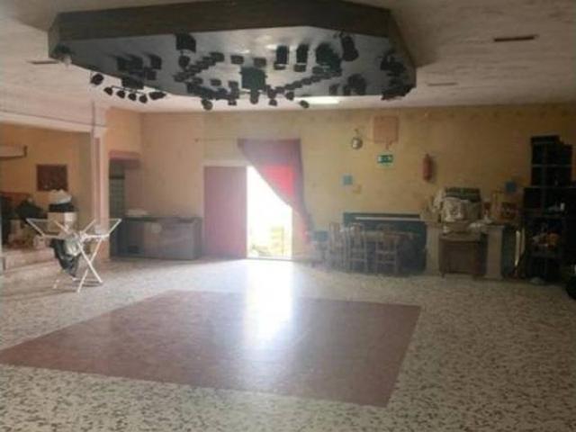 Local Comercial en venta en Ahigal, Extremadura