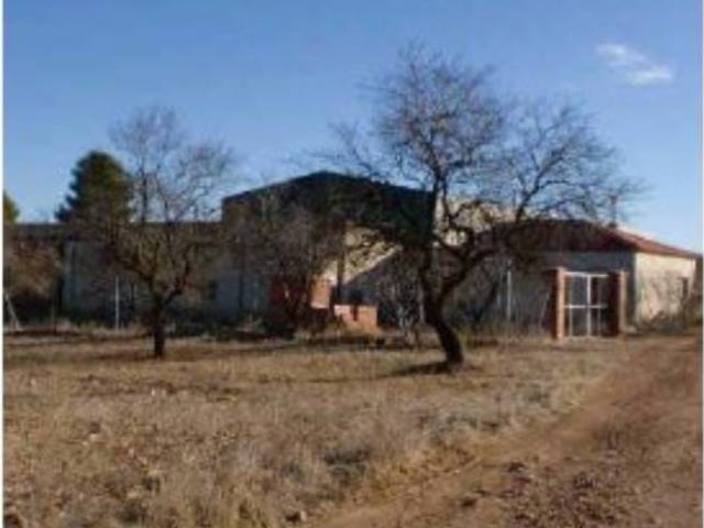 Local Comercial en venta en Alcadozo, Castilla-La Mancha