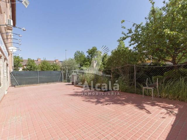 Local Comercial en venta en Distrito IV, Alcalá De Henares