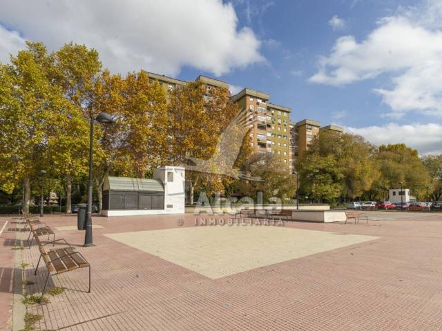 Local Comercial en venta en Distrito II, Alcalá De Henares