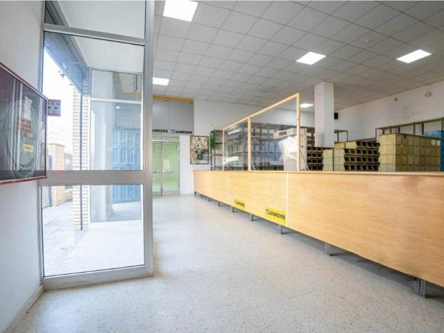 Local Comercial en venta en Alcalá Del Río, Andalucía
