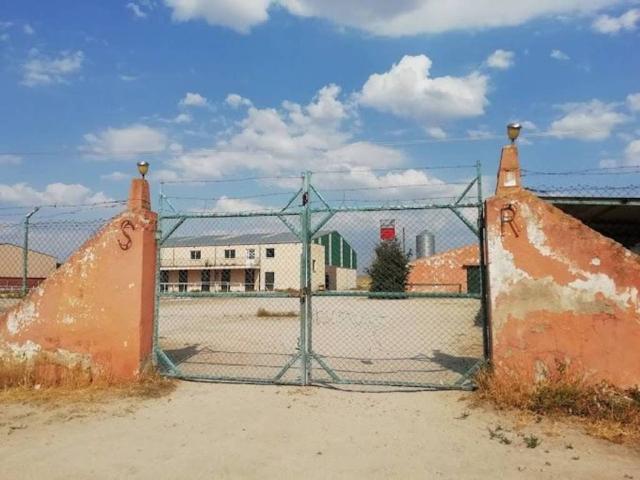 Local Comercial en venta en Alcazarén, Castilla y León