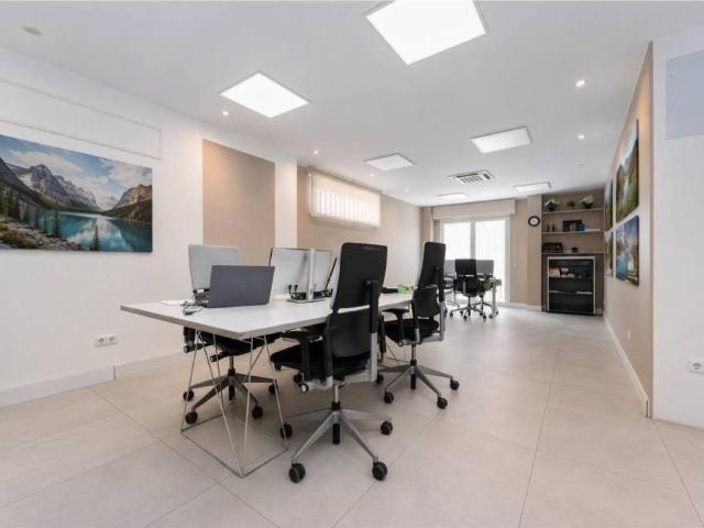 Local Comercial en venta en Polígono Industrial Valportillo, Alcobendas