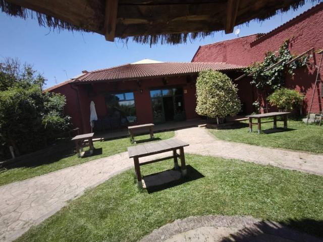 Local Comercial en venta en Alija Del Infantado, Castilla y León