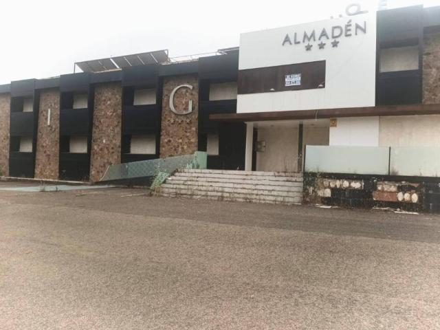 Local Comercial en venta en Almadén, Castilla-La Mancha
