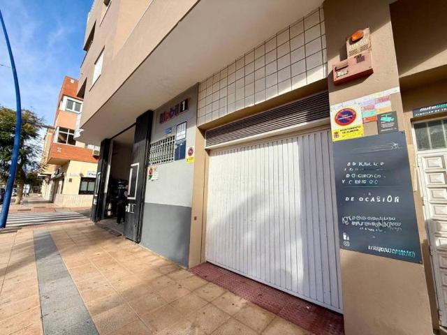 Local Comercial en venta en Almería, Andalucía