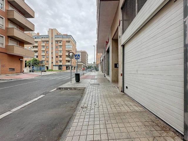 Local Comercial en venta en Almería, Andalucía