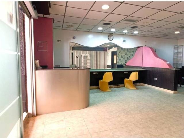 Local Comercial en venta en Villa Blanca, Almería