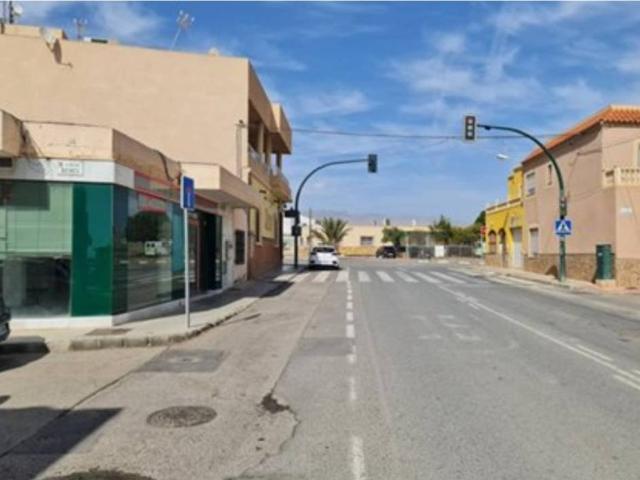 Local Comercial en venta en Almería, Andalucía