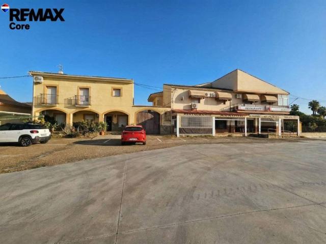 Local Comercial en venta en Almoharín, Extremadura