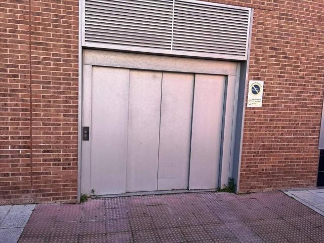 Local Comercial en venta en Alovera, Castilla-La Mancha