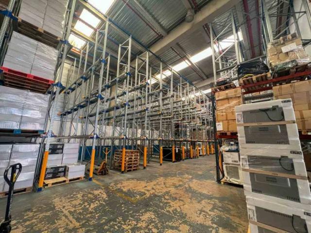 Local Comercial en venta en Alovera, Castilla-La Mancha