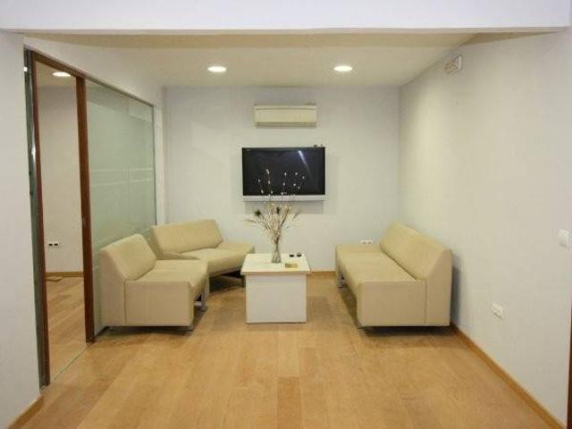 Local Comercial en venta en Arenas De San Pedro