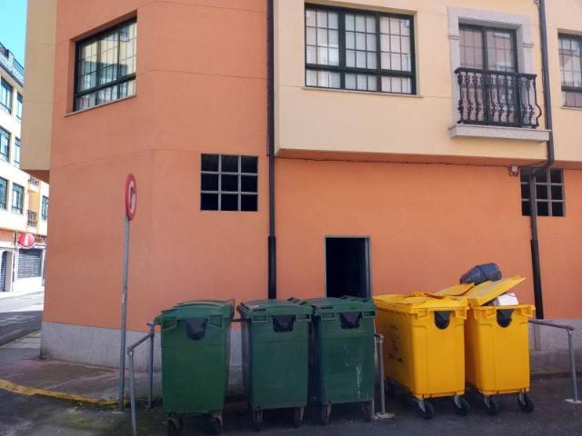 Local Comercial en venta en Ares