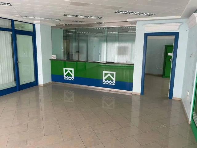 Local Comercial en venta en Argoños, Cantabria