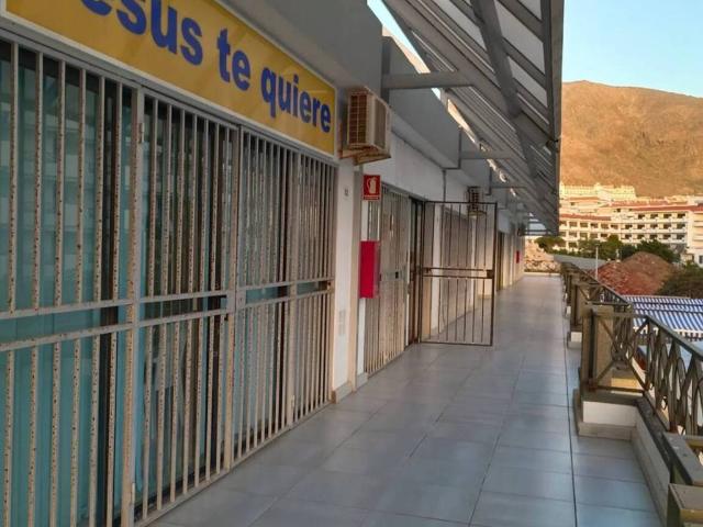 Local Comercial en venta en Los Cristianos, Arona