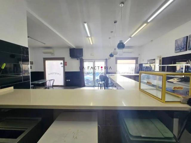 Local Comercial en venta en Arona, Canarias