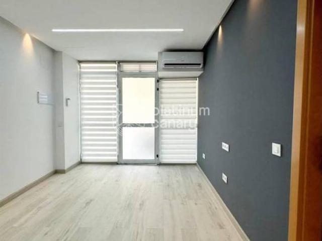 Local Comercial en venta en Arona, Santa Cruz de Tenerife