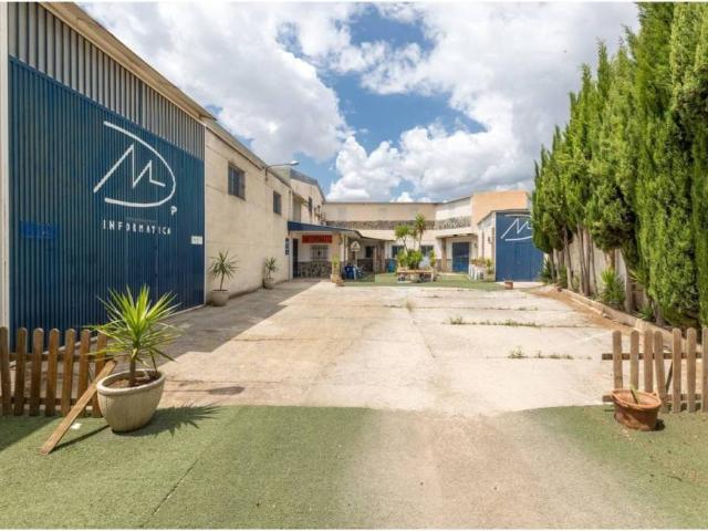 Local Comercial en venta en Atarfe, Granada