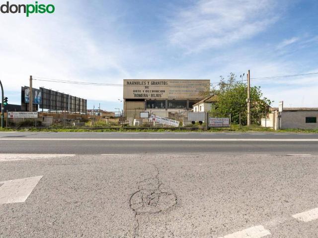 Local Comercial en venta en Caparacena, Atarfe