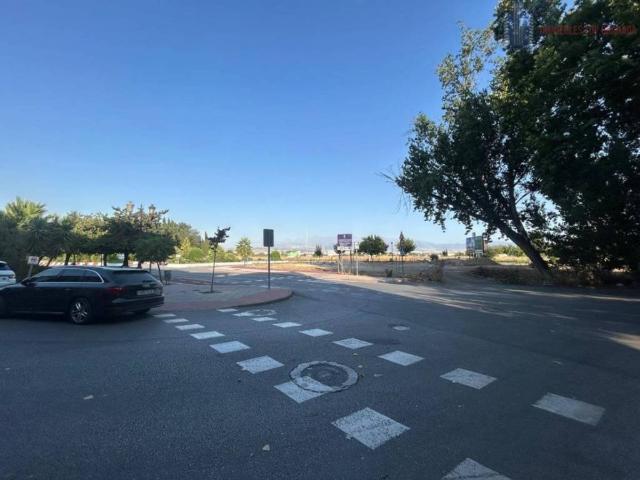 Local Comercial en venta en Comarca de la Vega de Granada, Andalucía