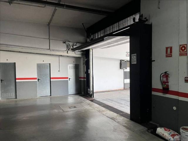 Local Comercial en venta en Ávila, Castilla y León