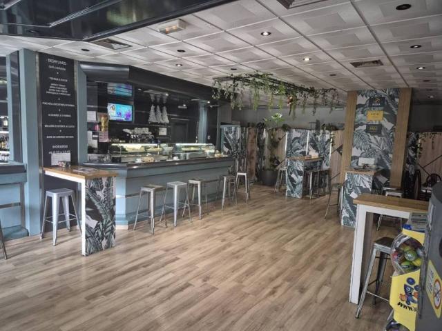 Local Comercial en venta en Ávila, Castilla y León