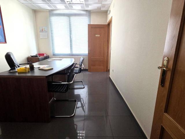 Local Comercial en venta en Ávila, Castilla y León
