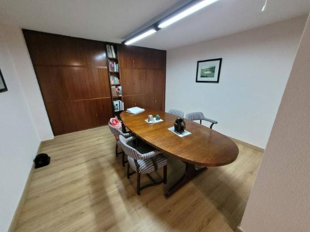 Local Comercial en venta en Avilés, Asturias