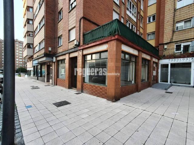 Local Comercial en venta en Avilés, Asturias