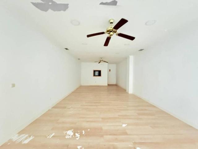 Local Comercial en venta en Avilés, Asturias