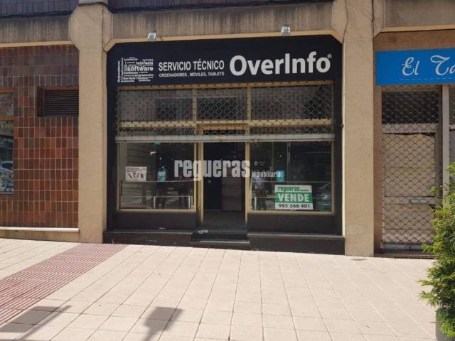 Local Comercial en venta en Avilés, Asturias