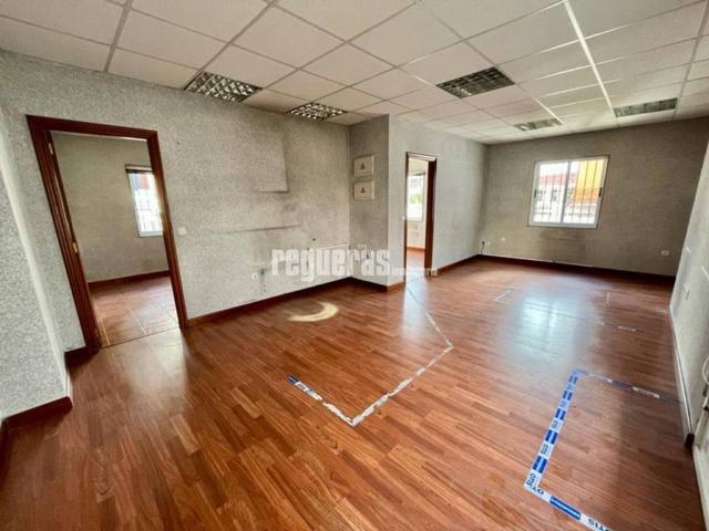 Local Comercial en venta en Avilés, Asturias