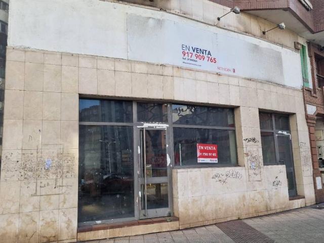Local Comercial en venta en Avilés, Asturias