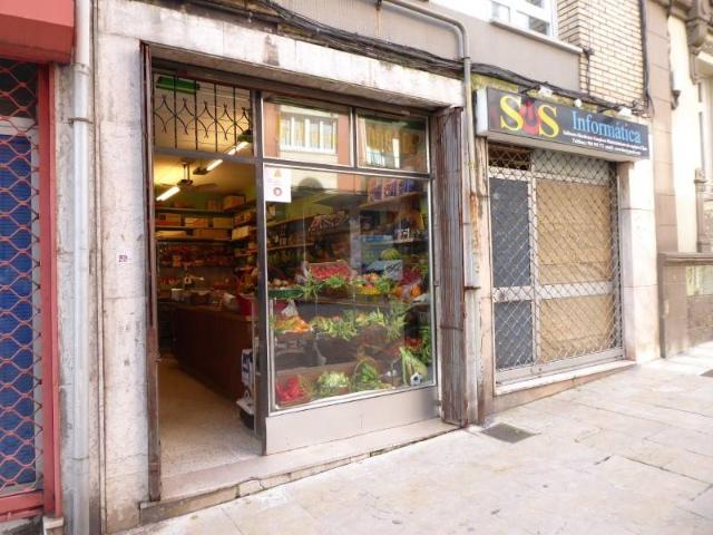 Local Comercial en venta en Avilés, Asturias
